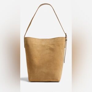 NWOT Madewell The Essential Bucket Tote